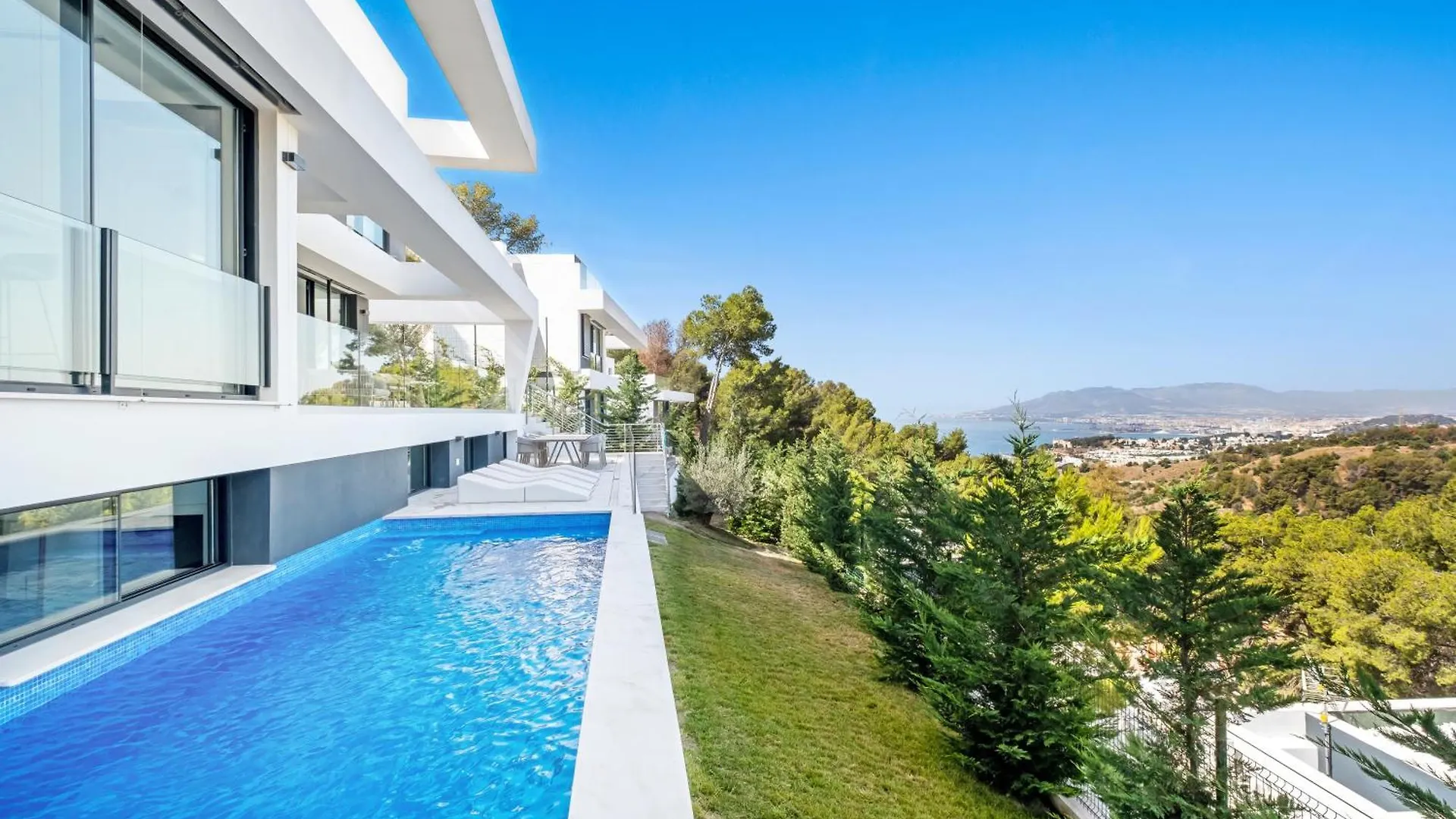 Villas Pinares De San Anton - Sea, City, Mountain, Views Malaga